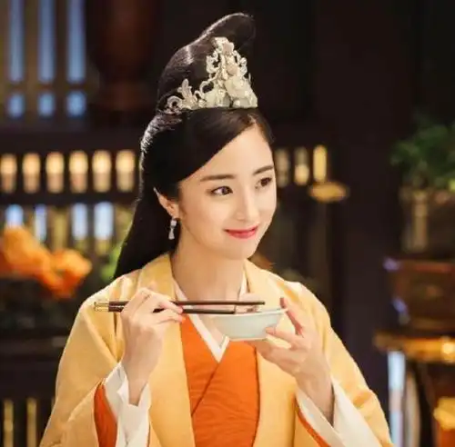 史上最悲催皇帝最宠爱的美丽宫女被老婆活活打死,他不声张
