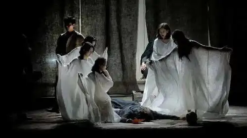 上戏第一个西藏表演本科班,毕业大戏哈姆雷特火了
