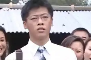 乡村爱情谢永强摊事儿硬闯小区找社会人来平事儿
