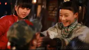 袁姗姗片场调皮互动宫3烟熏妆花絮曝光6520799