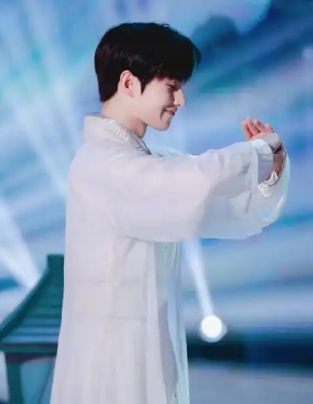 时尚与古典碰撞,爱豆们的国风造型