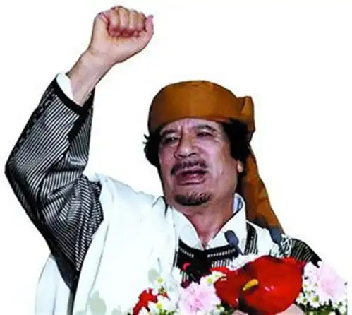 卡扎菲使利比亚人民过上了富裕生活,可是人民为什么要推翻他