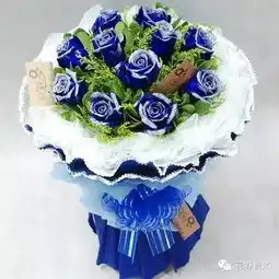 花束做成这样,不尴尬才怪
