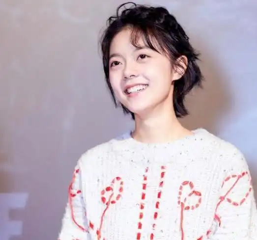 本以为林妙妙短发好看,看到她的长发照,网友说她小学生我都信
