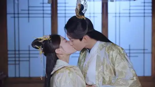 值得再看一次双世宠妃你们这样大庭广众接吻,真的能让古代人接受吗
