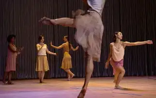 安娜特蕾莎的诗情画意
