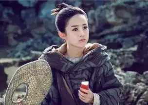 曾演过冯绍峰女儿的小童星,因花千骨被网友吐槽,如今一心求学
