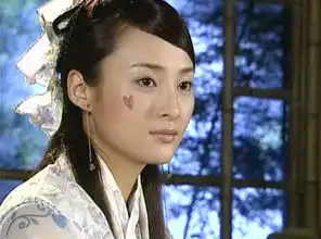 结婚十年,她接连经历了家暴小三被离婚,如今却
