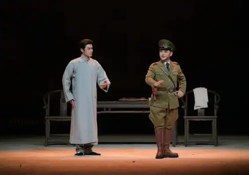 北京京剧院新编现代京剧野火春风斗古城亮相长安大戏院