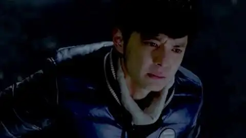 灵魂摆渡第13集,小亚被杀人犯绑架,儿时玩偶出现救她一命
