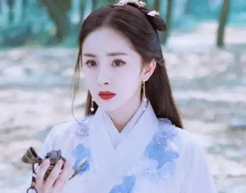 今夏最火的5大女神,杨紫热巴上榜,最后1位不火都难