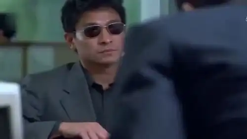 华仔连打劫都可以这么帅,不愧拥有天王的名号