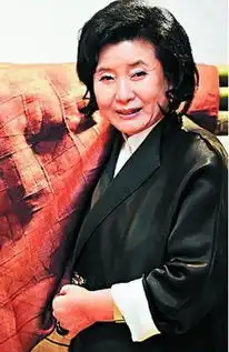 全智贤凭借来自星星的你再度爆红老公崔俊赫背景雄厚