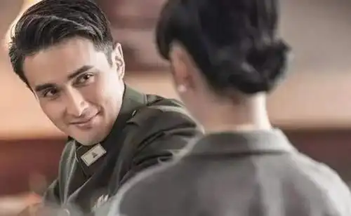 新版亮剑为何遭到抵制网友也不看看李云龙的妻子穿的啥
