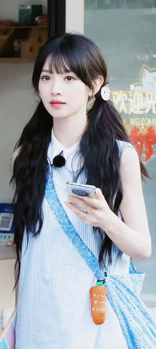 冰清玉洁清纯可爱版田曦薇美图壁纸纯情田曦薇