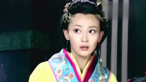 西施秘史卫姬命人责罚西施,没料西施长得太美,夫差不忍心了
