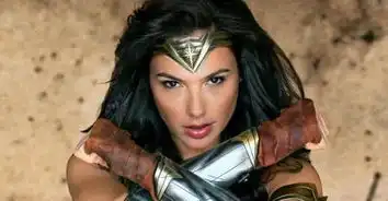 神奇女侠,不一样的超级英雄,天生就是战神
