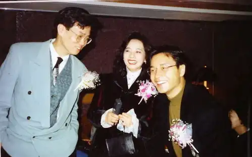 1993年复活节,蜜桃成熟时和爱的精灵同日上映,李丽珍打李丽珍
