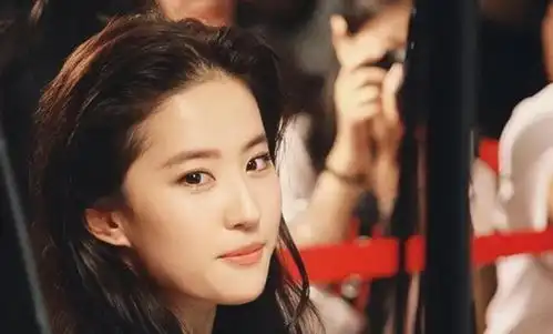 爱上宋承宪,失宠陈金飞,刘亦菲的浮沉往事堪比大型连续剧
