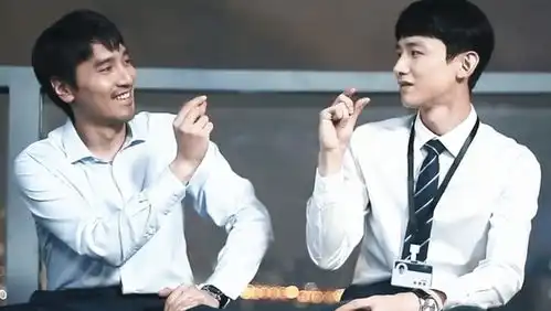 白敬亭连续六年发十月文案,看到他的表达方式,真是文案鬼才